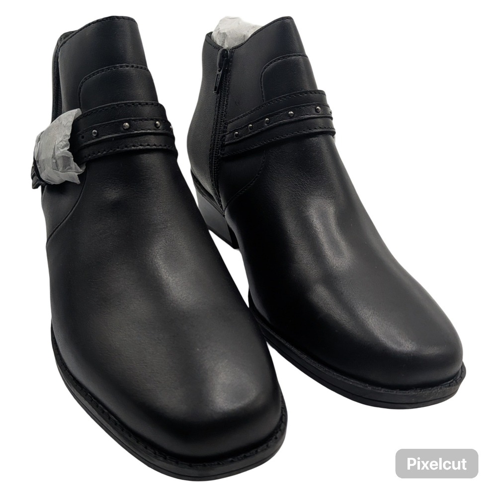 Clarks Danyelle Wish Black Leather Ankle Boots Studded Strap Size 8.5 M